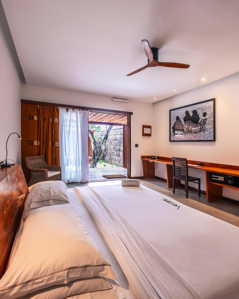 The Barefoot Eco Hotel Hanimaadhoo Island Bagian luar foto